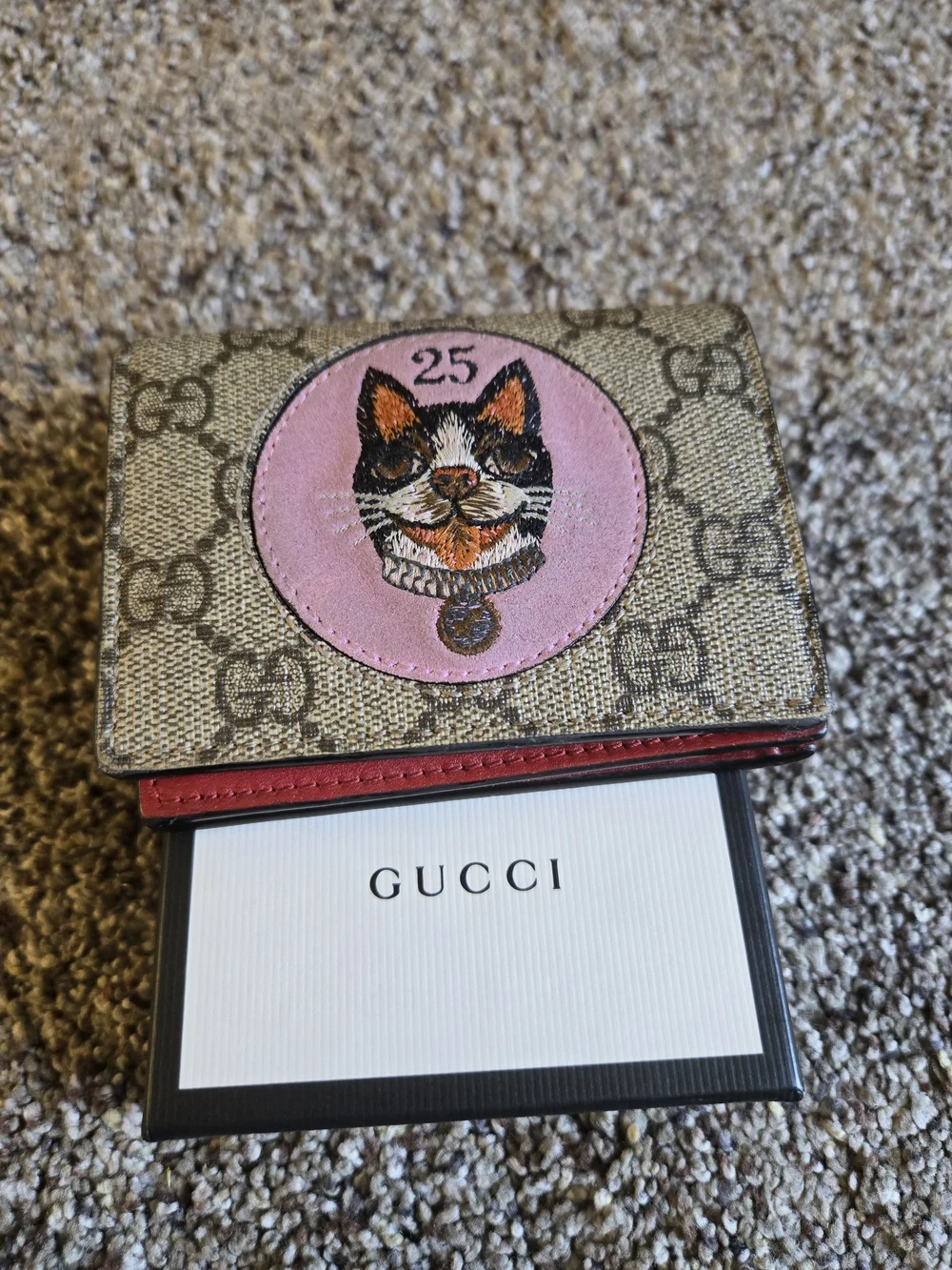 Gucci Pink Cat GG Supreme Wallet - Picture 3 of 8